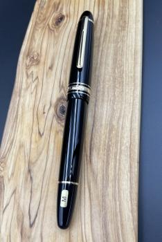 Montblanc 147 traveller online fountain pen