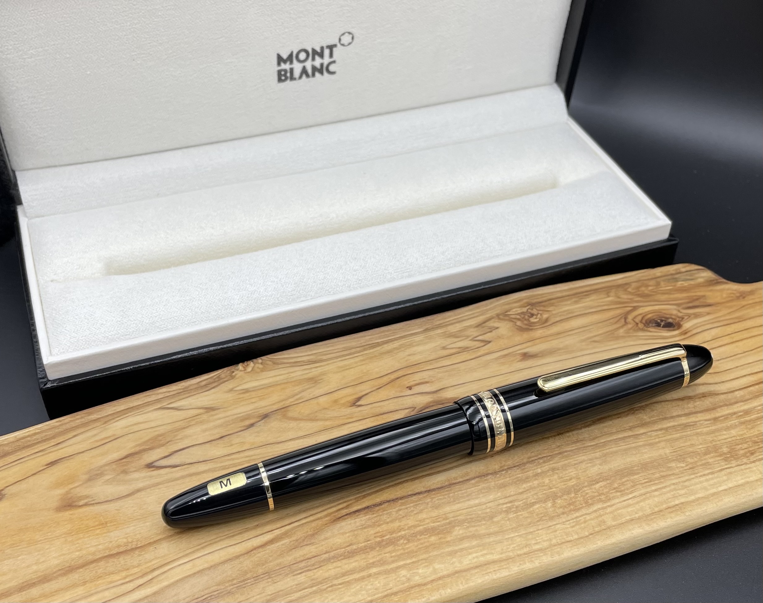 Montblanc discount traveller 147