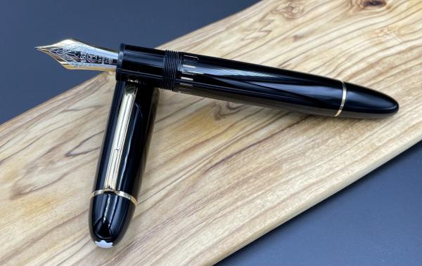 Montblanc Meisterstück 149 "Zigarre" Gold-Coated Füllfederhalter