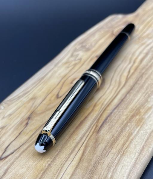 Montblanc Meisterstück Classique Gold-Coated Rollerball